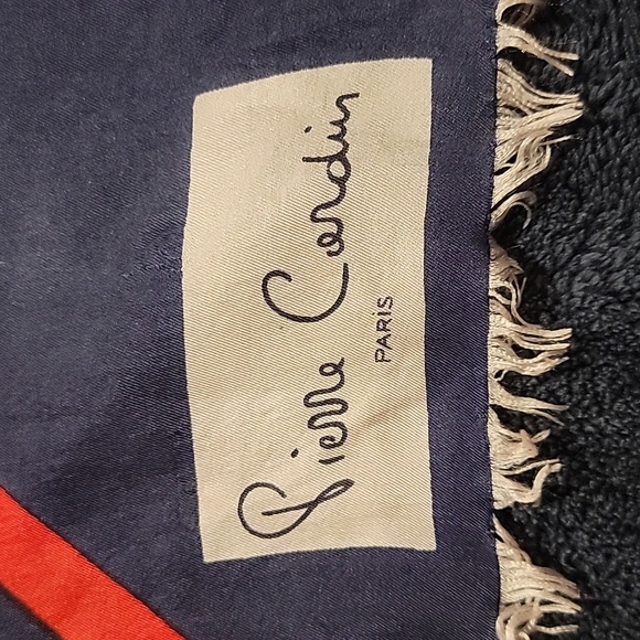 Beautiful Pierre Cardin silk scarf - Picture 2 of 5